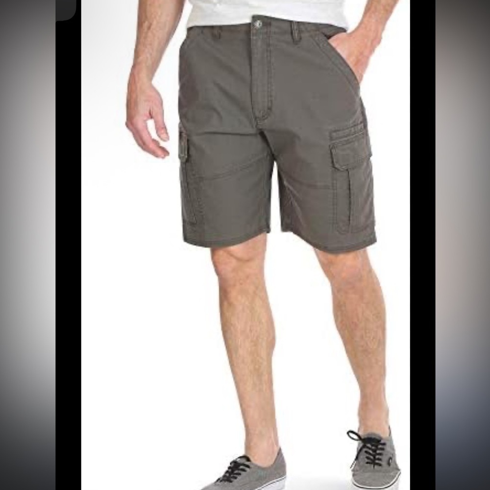 Chaps Olive Green Cargo Shorts NWT Size 38
